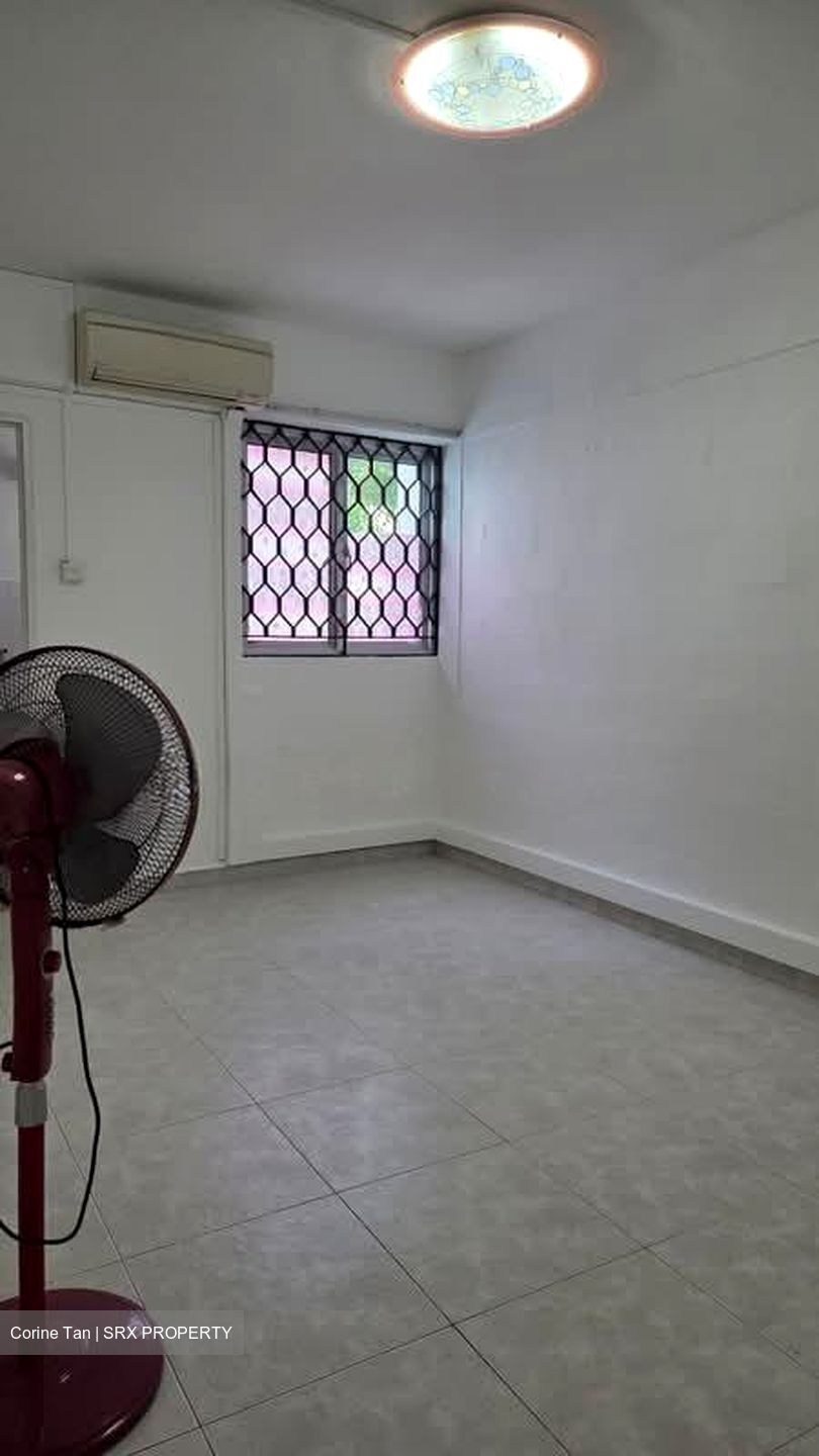 Blk 352 Clementi Avenue 2 Shopping Centre (Clementi), HDB 4 Rooms #567719521